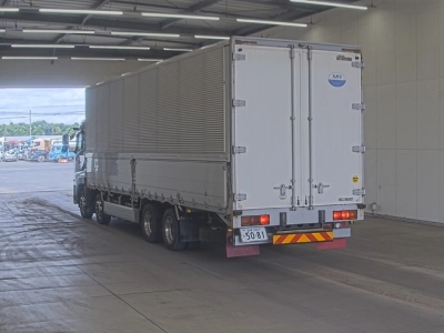 NISSAN DIESEL (UD) QUON
