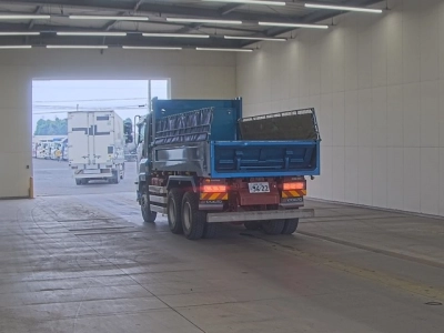 ISUZU GIGA