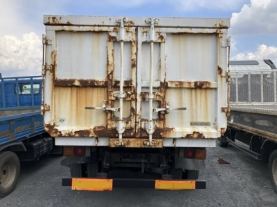 MITSUBISHI CANTER