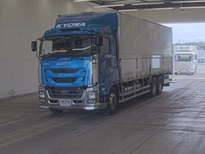 ISUZU GIGA