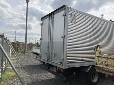 MITSUBISHI CANTER