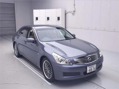NISSAN SKYLINE