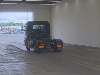NISSAN DIESEL (UD) QUON