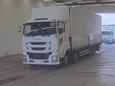 ISUZU GIGA