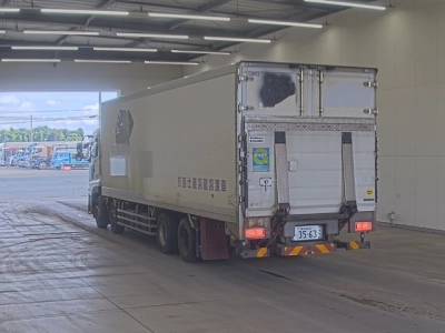 NISSAN DIESEL (UD) QUON