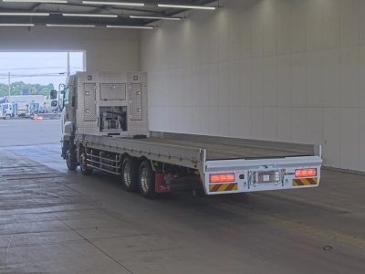 ISUZU GIGA