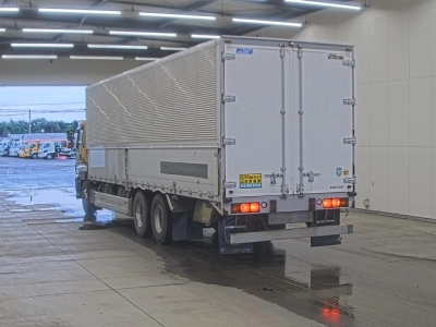 ISUZU GIGA