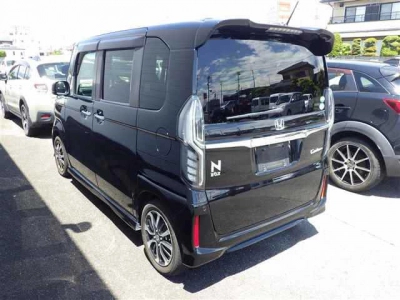 HONDA N BOX CUSTOM