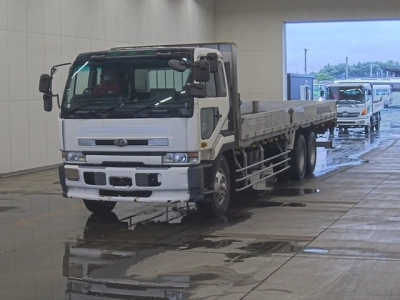 NISSAN UD