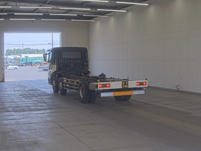 MITSUBISHI FUSO SUPER GREAT