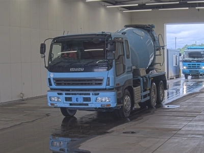 ISUZU GIGA