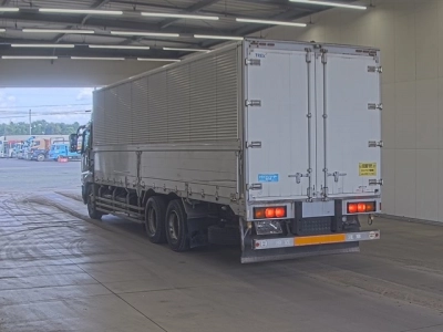 MITSUBISHI FUSO SUPER GREAT