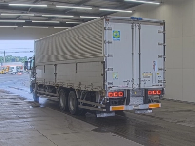 MITSUBISHI FUSO SUPER GREAT