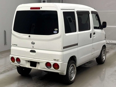 NISSAN CLIPPER VAN