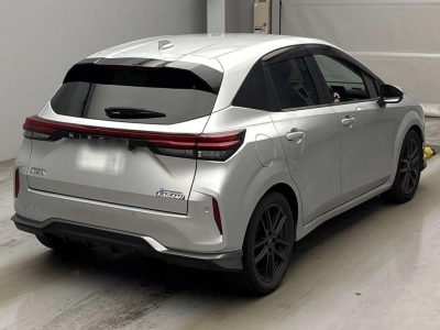 NISSAN AURA