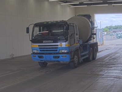 ISUZU GIGA