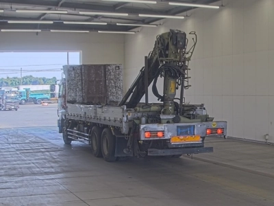 ISUZU GIGA