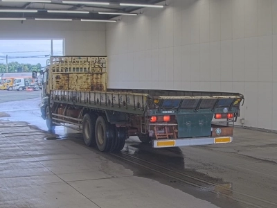 ISUZU GIGA