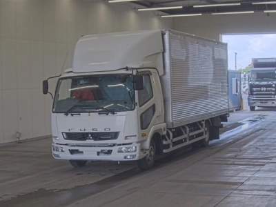 MITSUBISHI FUSO FIGHTER