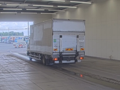 MITSUBISHI FUSO FIGHTER