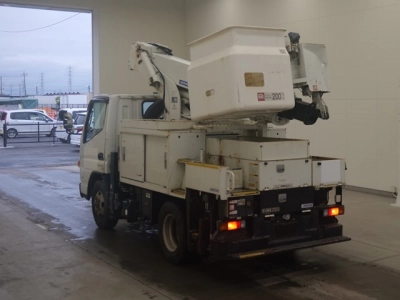 MITSUBISHI CANTER