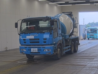 ISUZU GIGA