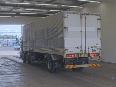 ISUZU GIGA