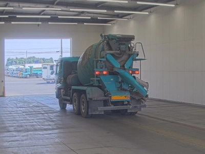 MITSUBISHI FUSO SUPER GREAT