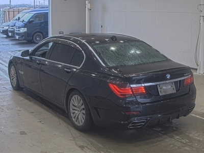 BMW 7 SERIES