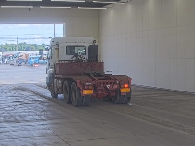 ISUZU GIGA