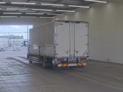 MITSUBISHI FUSO FIGHTER