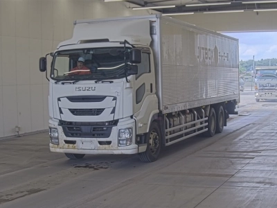ISUZU GIGA