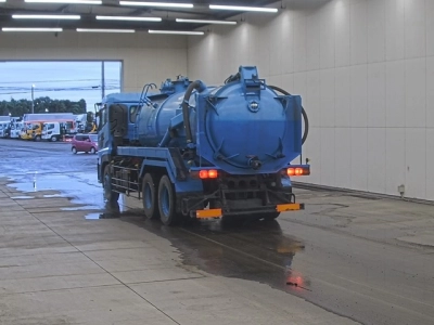 NISSAN DIESEL (UD) QUON