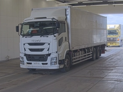 ISUZU GIGA