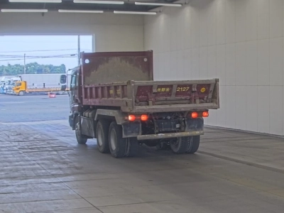 ISUZU GIGA