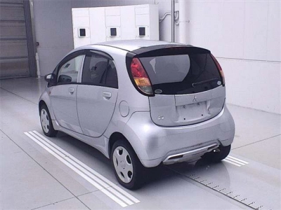 MITSUBISHI I