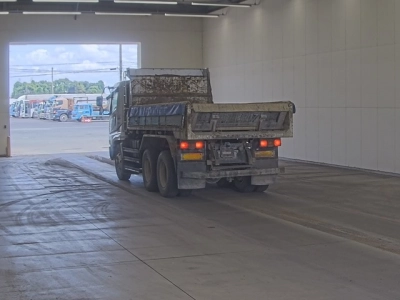 MITSUBISHI FUSO SUPER GREAT