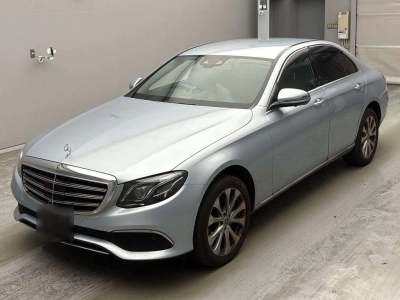 MERCEDES BENZ E CLASS