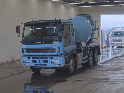 ISUZU GIGA