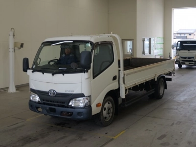 TOYOTA DYNA