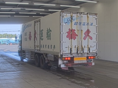 ISUZU GIGA