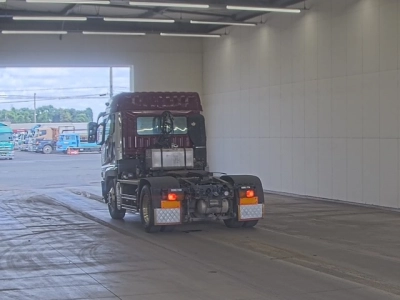 MITSUBISHI FUSO SUPER GREAT