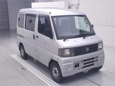 NISSAN CLIPPER