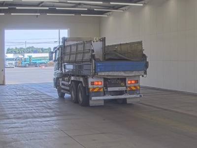 MITSUBISHI FUSO SUPER GREAT