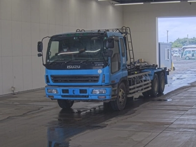 ISUZU GIGA