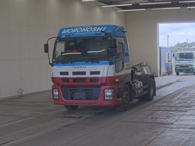 ISUZU GIGA