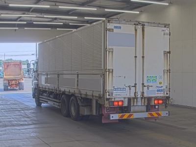 ISUZU GIGA