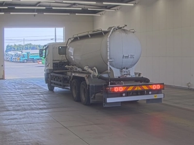 MITSUBISHI FUSO SUPER GREAT