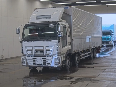 ISUZU GIGA