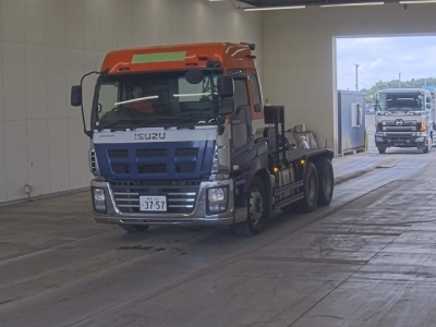 ISUZU GIGA